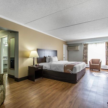 Quality Inn Downtown Historic District Мобіл Екстер'єр фото